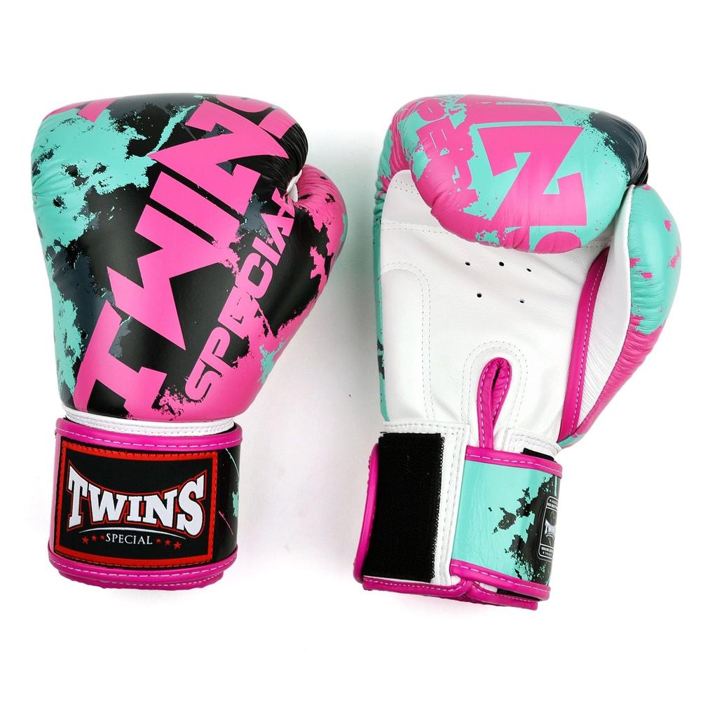 TWINS SPECIAL ボクシンググローブ 14oz ピンク Twins Candy Boxing Gloves - White/Pink | Fight Equipment UK