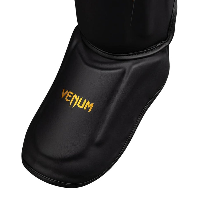 Venum Streamline Shin Guards-Venum